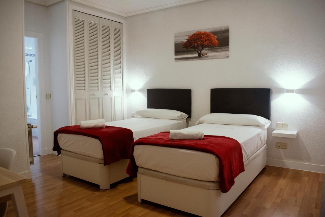 Twin Room with Private Bathroom,1328272133:JPEG